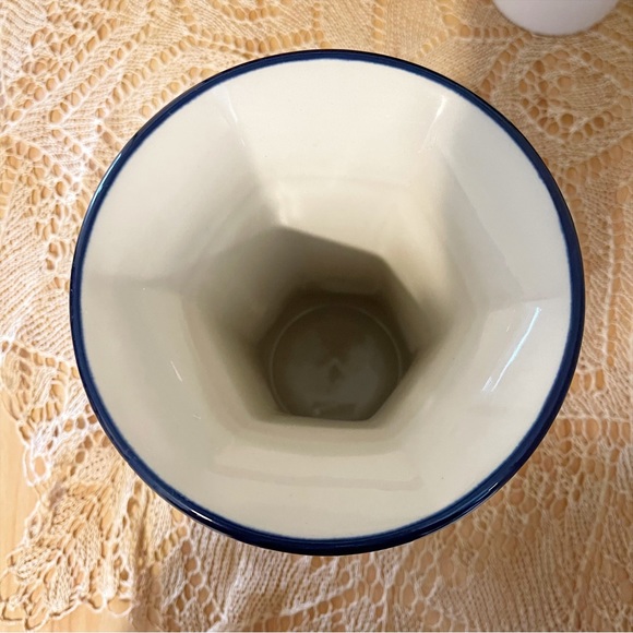 Ceramika Artystyczna Polish Pottery Vase - Picture 6 of 9